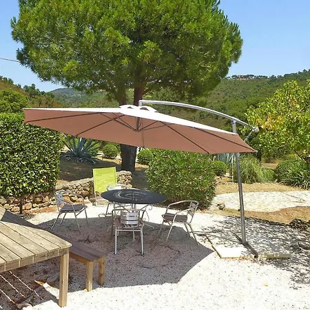 In Roquebrune With Sea View & Pool Semesterbostad *