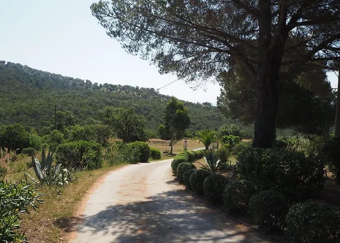In Roquebrune With Sea View & Pool * La Garonnette-Plage