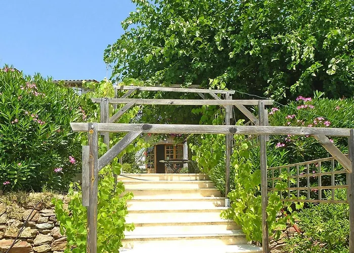 Semesterbostad In Roquebrune With Sea View & Pool La Garonnette-Plage