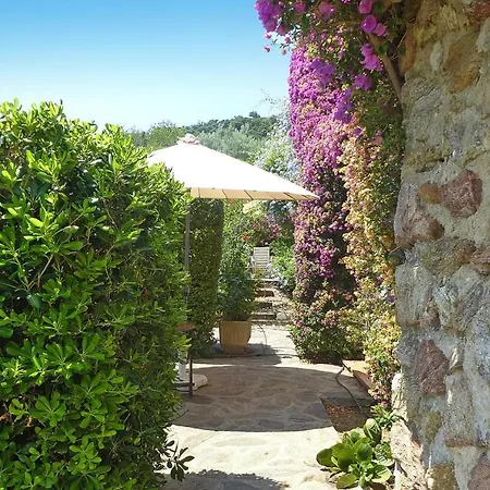 In Roquebrune With Sea View & Pool Tatil Evi *